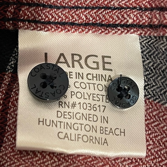 Coastal Button Down Plaid Flannel Shirt Men’s size L, Long sleeve, Red/Blue - Picture 6 of 8